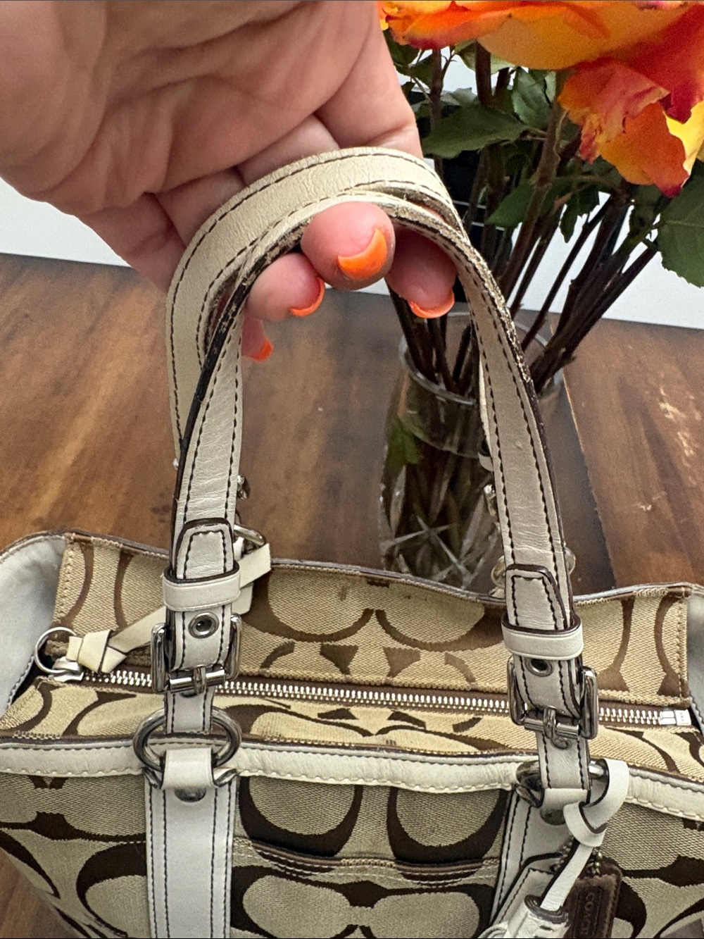 Low start Coach Vintage Gallery Signature Jacquard Canvas Leather Satchel in GUC - Picture 5 of 12